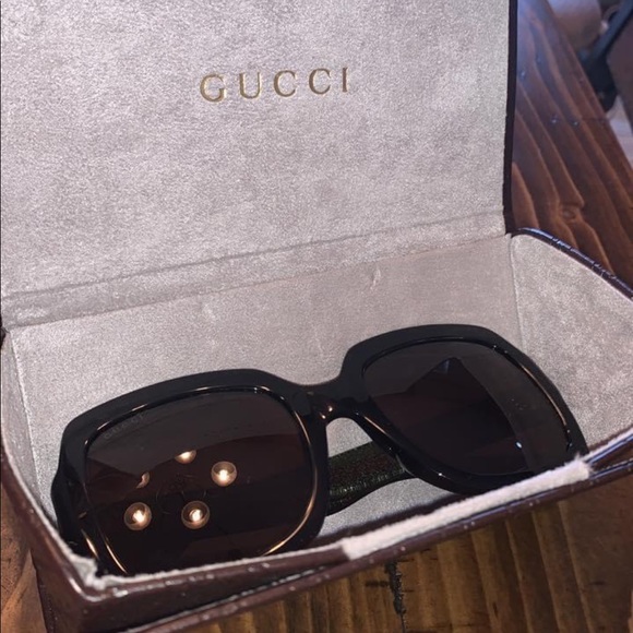 GUCCI sunglasses - Picture 2 of 3
